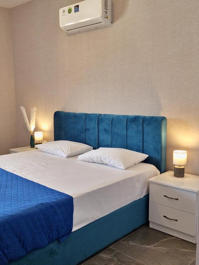 Carisa Deluxe Apartment With Jacuzzi Larnaca Exterior foto